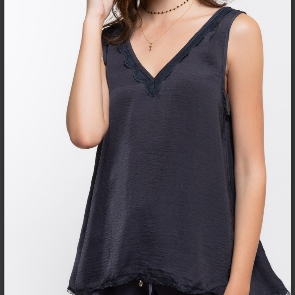 🆕️ Charcoal Gray Lace Cami